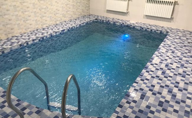 استخر سرپوشیده واحد یک ، همکف دربست استخر سرپوشیده واحد یک ، همکف دربست