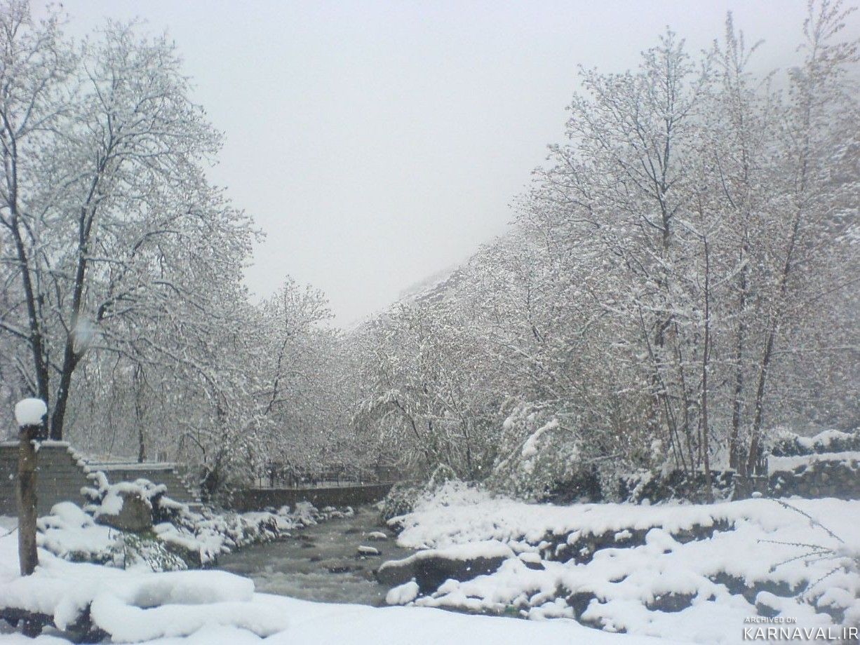 کلاردشت، ویلا دربست کنار رودخانه با ویو کوه و جنگل