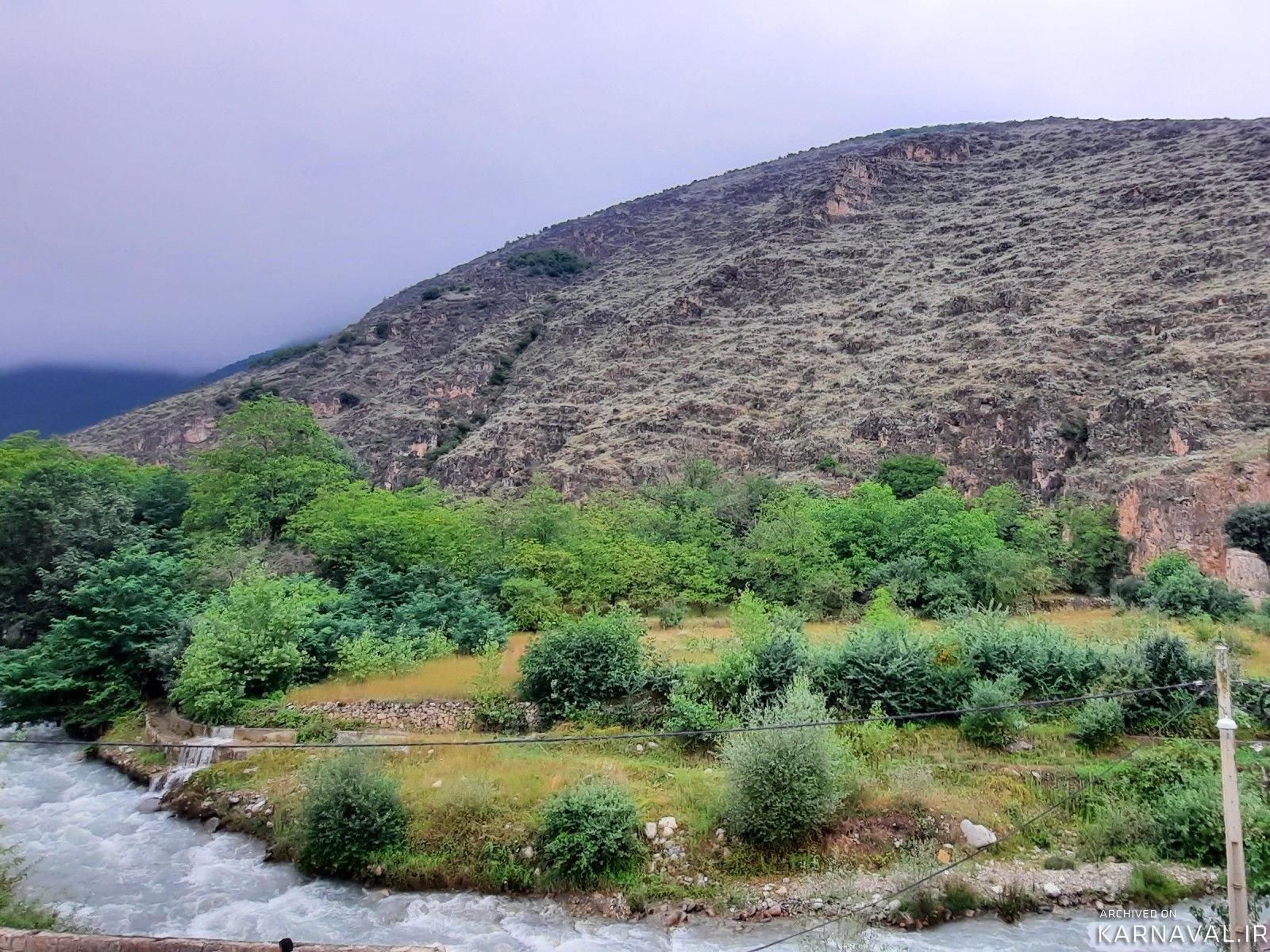 کلاردشت، ویلا دربست کنار رودخانه با ویو کوه و جنگل