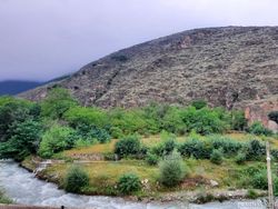 کلاردشت، ویلا دربست کنار رودخانه با ویو کوه و جنگل کلاردشت، ویلا دربست کنار رودخانه با ویو کوه و جنگل