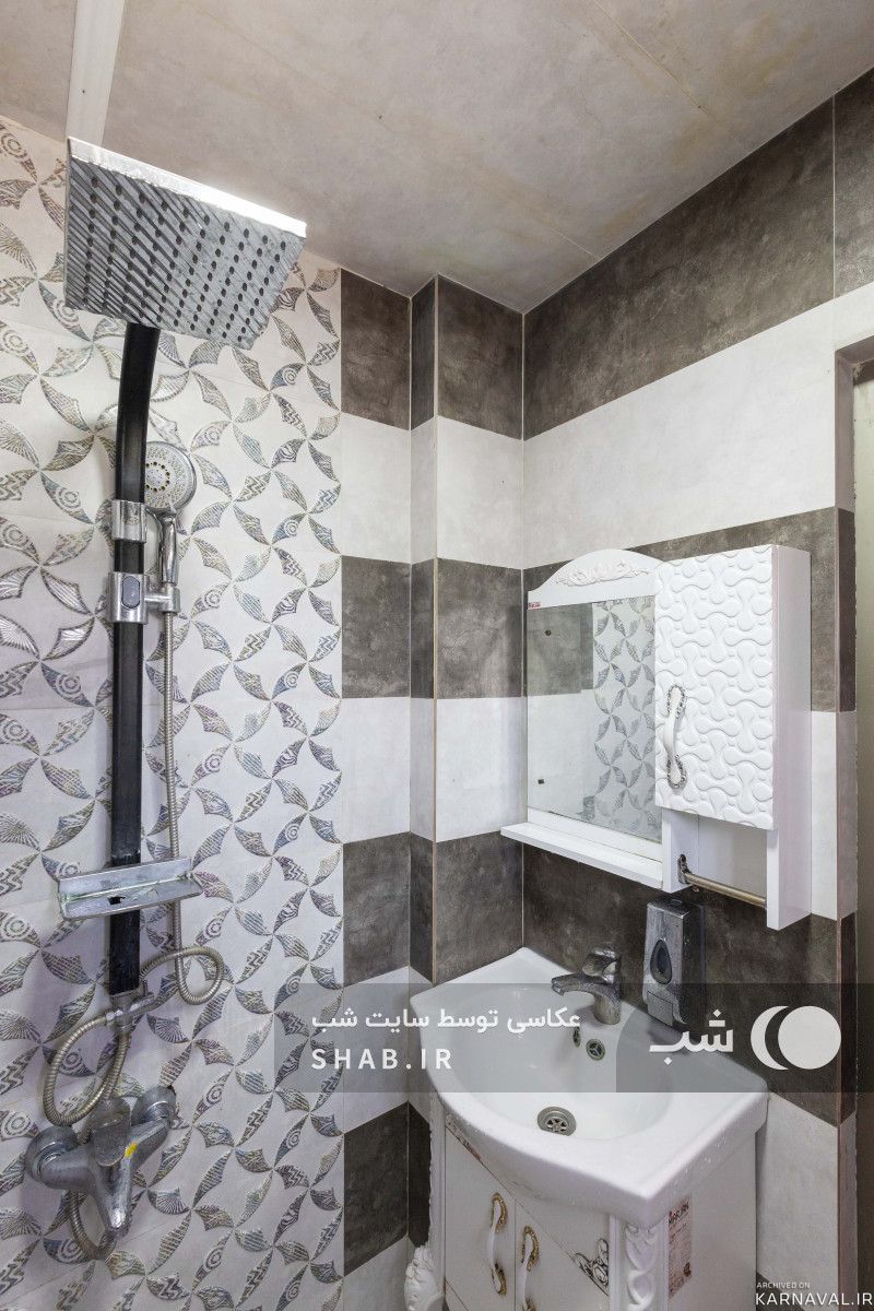 استخر همراه با سونا بخار و خشك و جکوزی، دوبلکس