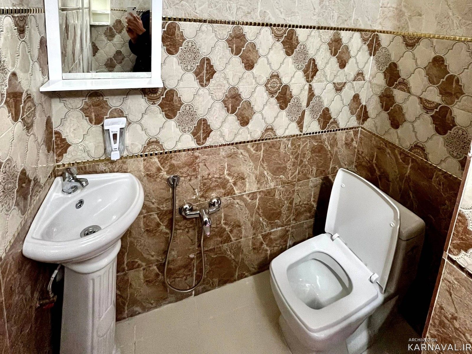 ویلا دوخوابه ساحلی استخردار آبگرم