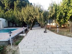 باغ ویلا با استخر، آتشکده و سنتی نشین باغ ویلا با استخر، آتشکده و سنتی نشین