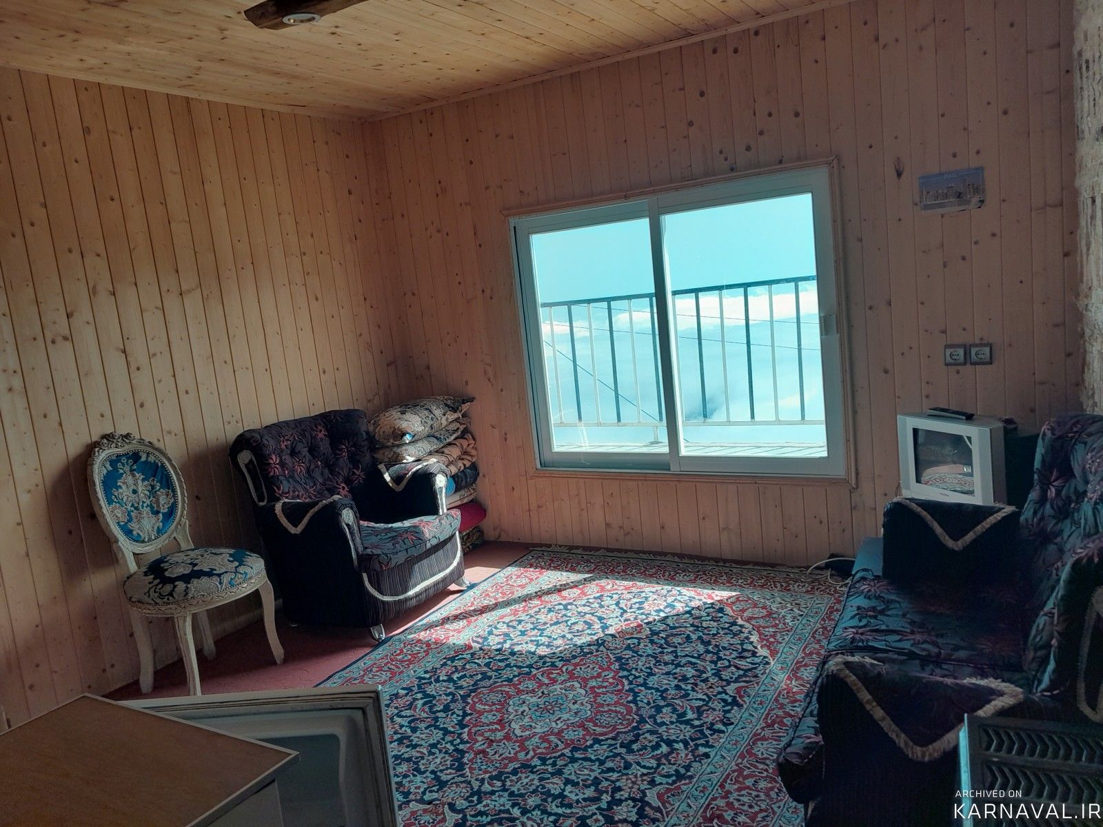 سوییت نقلی همراه با تراس در فیلبند