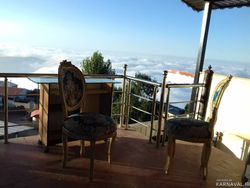 سوییت 40 متری فیلبند با ویوی دریاچه ابر سوییت 40 متری فیلبند با ویوی دریاچه ابر