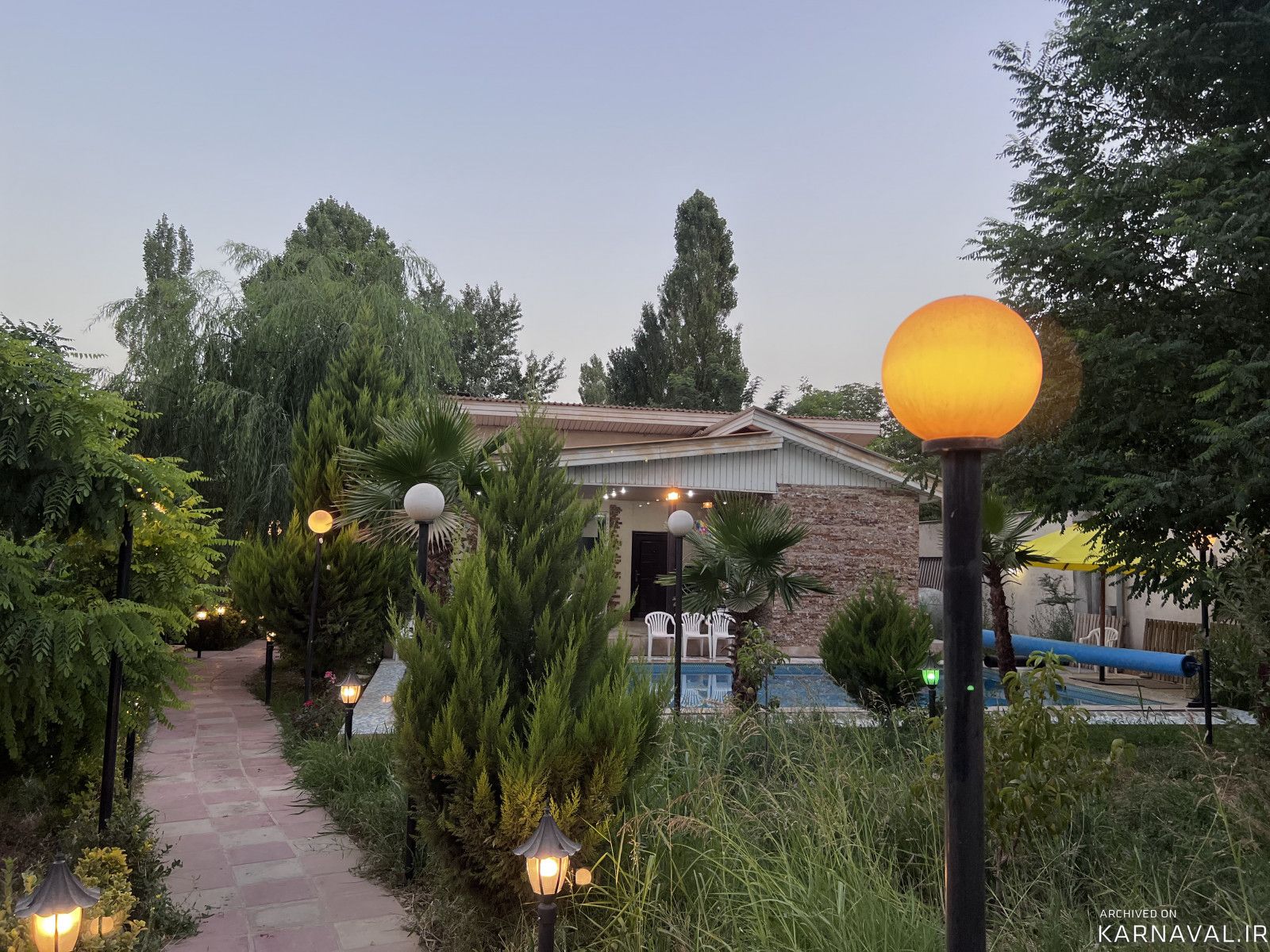 ویلای دو خوابه شهرکی با استخر روباز آب گرم