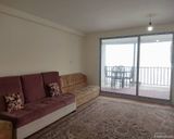 طبقه همکف با منظره کوه و جنگل و اقیانوسی از ابر طبقه همکف با منظره کوه و جنگل و اقیانوسی از ابر