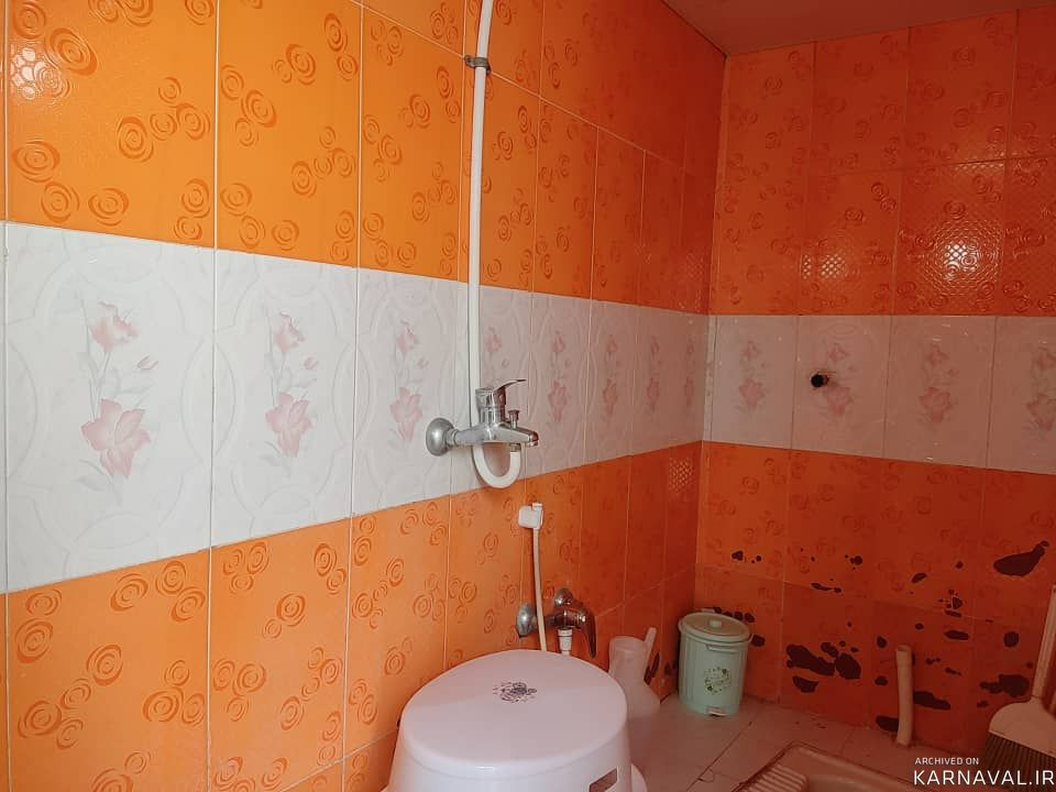 طبقه همکف با منظره کوه و جنگل و اقیانوسی از ابر