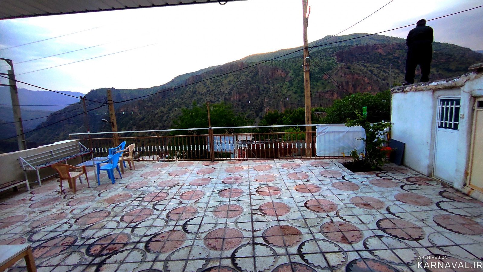 واحد اجاره ای با امکانات رفاهی و حیاط بزرگ90 متری