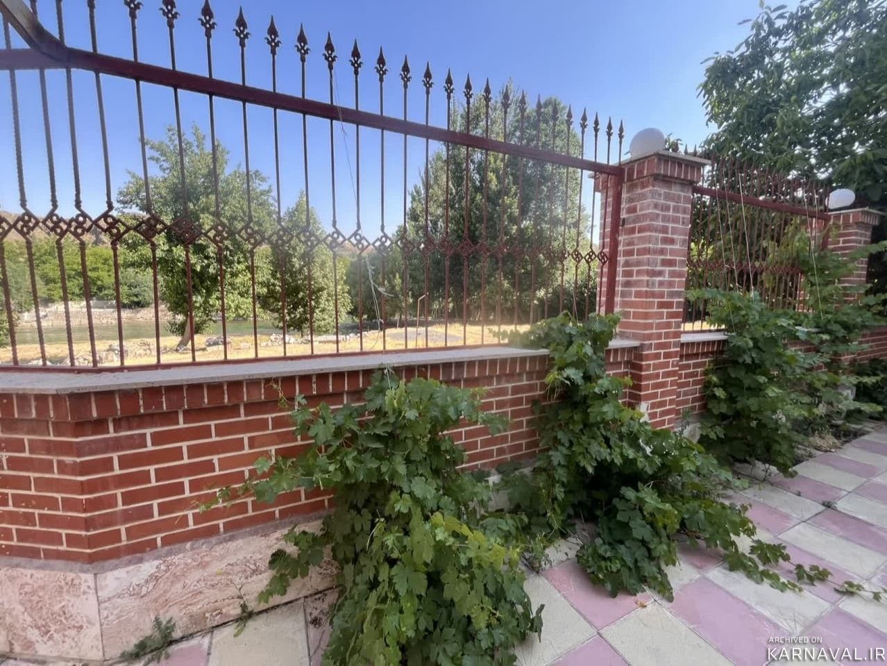 ویلای سنتی چهل ایوان زاینده رود همسطح