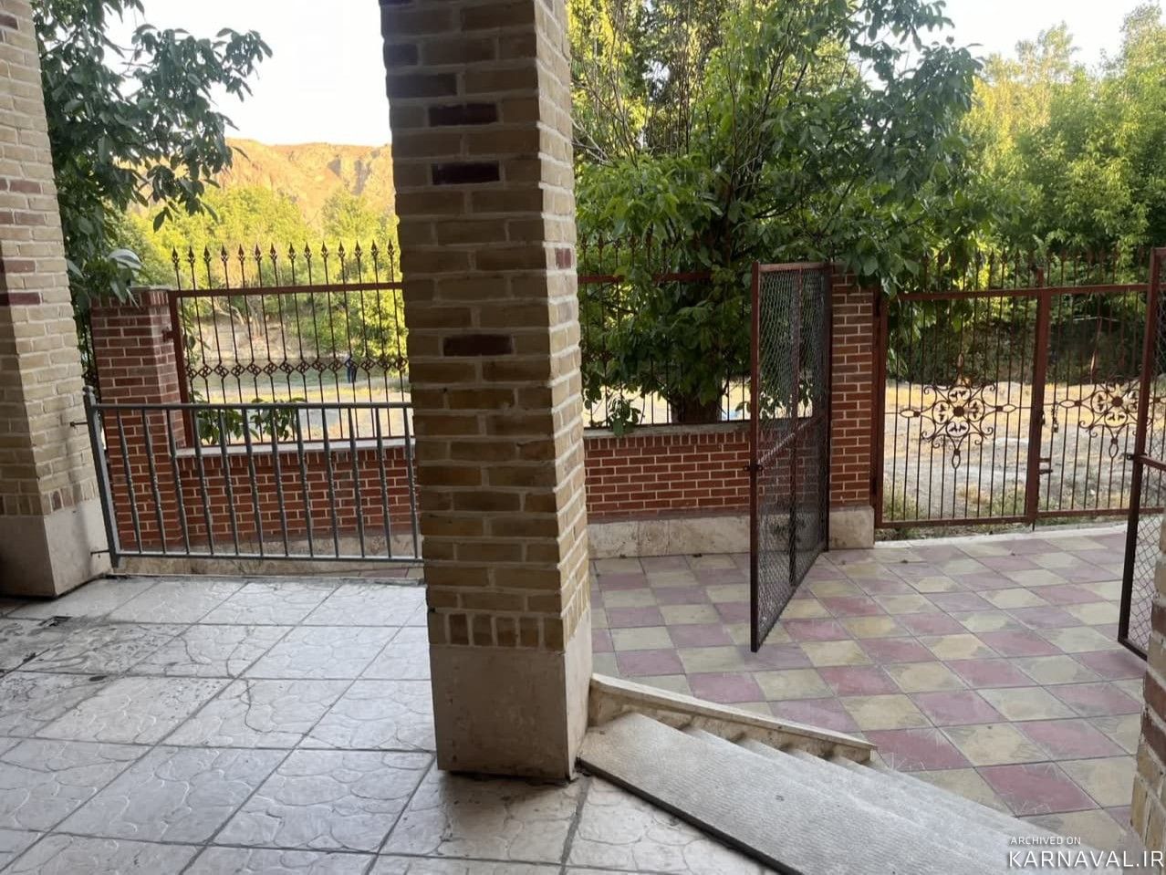 ویلای سنتی چهل ایوان زاینده رود همسطح