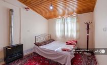 باغ ویلای دو خوابه دنج در باغبهادران باغ ویلای دو خوابه دنج در باغبهادران