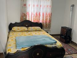 واحد مبله، طبقه همکف با محیطی آرام و جنگلی واحد مبله، طبقه همکف با محیطی آرام و جنگلی