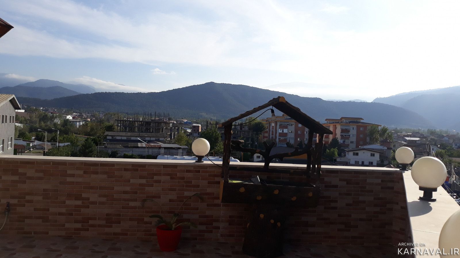 واحد مبله با حیاط خلوت آلاچیق‌دار و باربیکیو