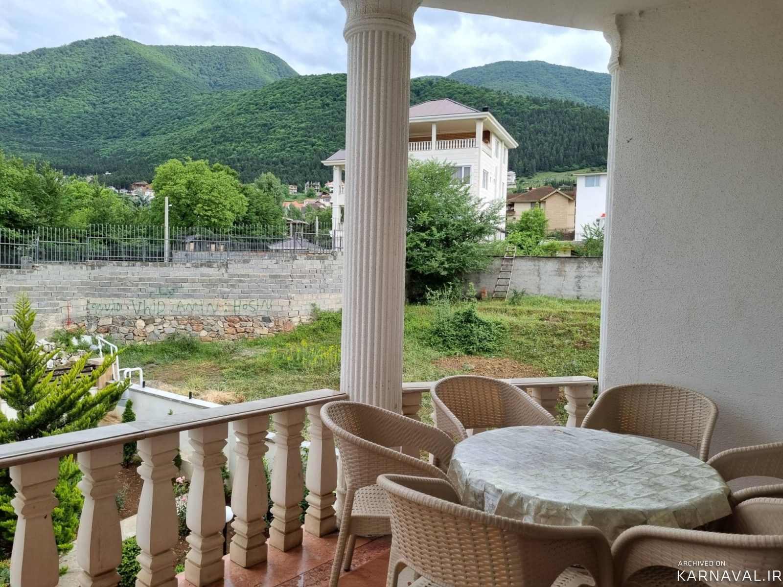 ویلا جنگلی ۳خوابه با منظره زیبای کوه و جنگل