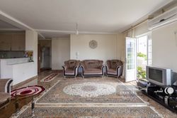 منزل نوساز و تمیز با ورودی مستقل از میزبان، طبقه 1 منزل نوساز و تمیز با ورودی مستقل از میزبان، طبقه 1