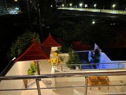 واحد 3 طبقه، استخر آب گرم با ویو مطلوب واحد 3 طبقه، استخر آب گرم با ویو مطلوب