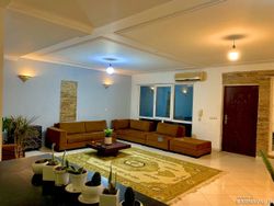 واحد 3 طبقه، استخر آب گرم با ویو مطلوب واحد 3 طبقه، استخر آب گرم با ویو مطلوب