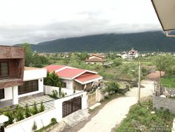 واحد نوساز و مدرن با تراس و ویو عالی و فوتبال دستی واحد نوساز و مدرن با تراس و ویو عالی و فوتبال دستی