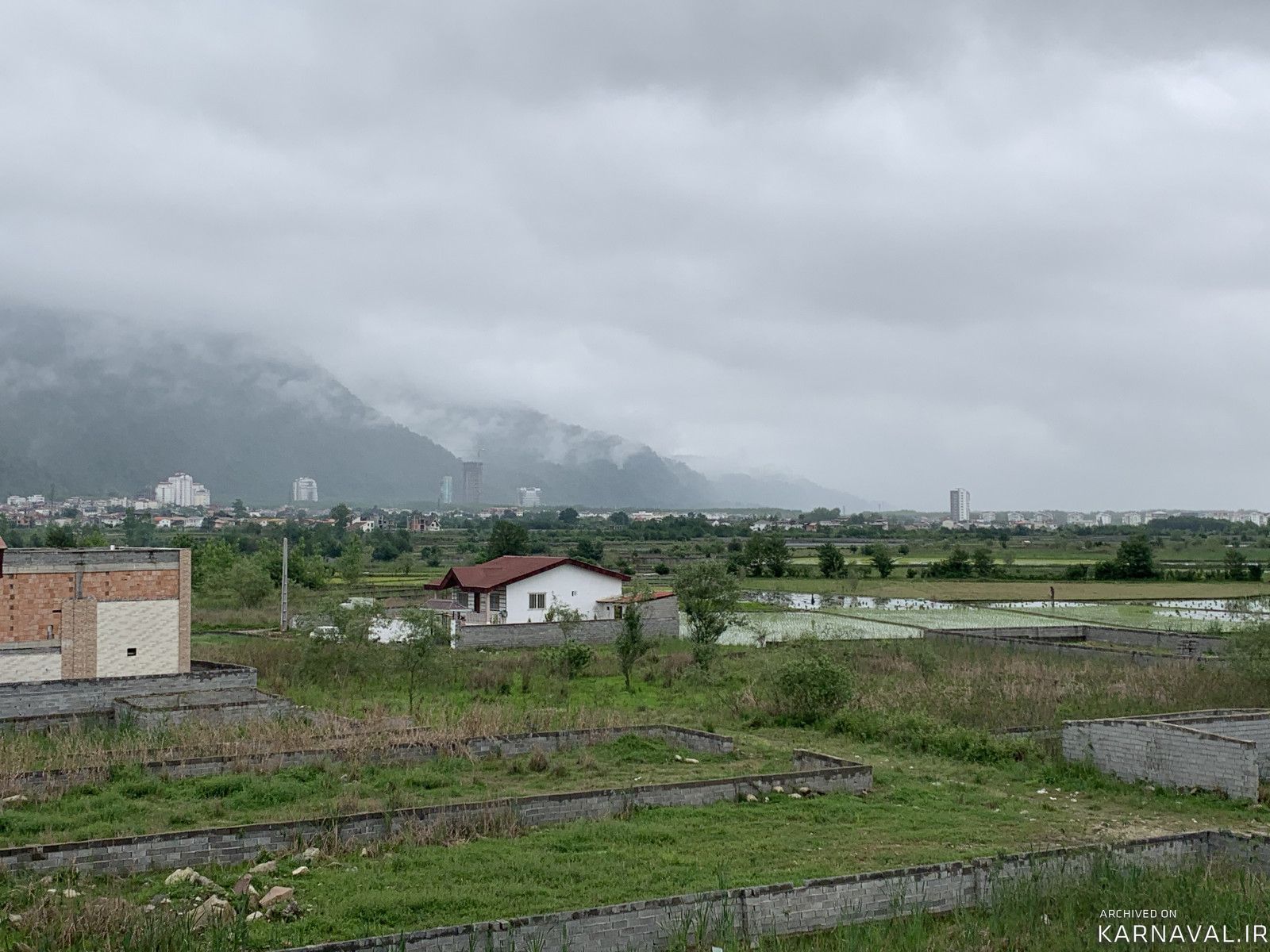 واحد نوساز و مدرن با تراس و ویو عالی و فوتبال دستی