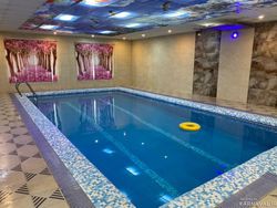 استخرآبگرم سرپوشیده وجکوزی،آلاچیق و آتشکده در حیاط استخرآبگرم سرپوشیده وجکوزی،آلاچیق و آتشکده در حیاط