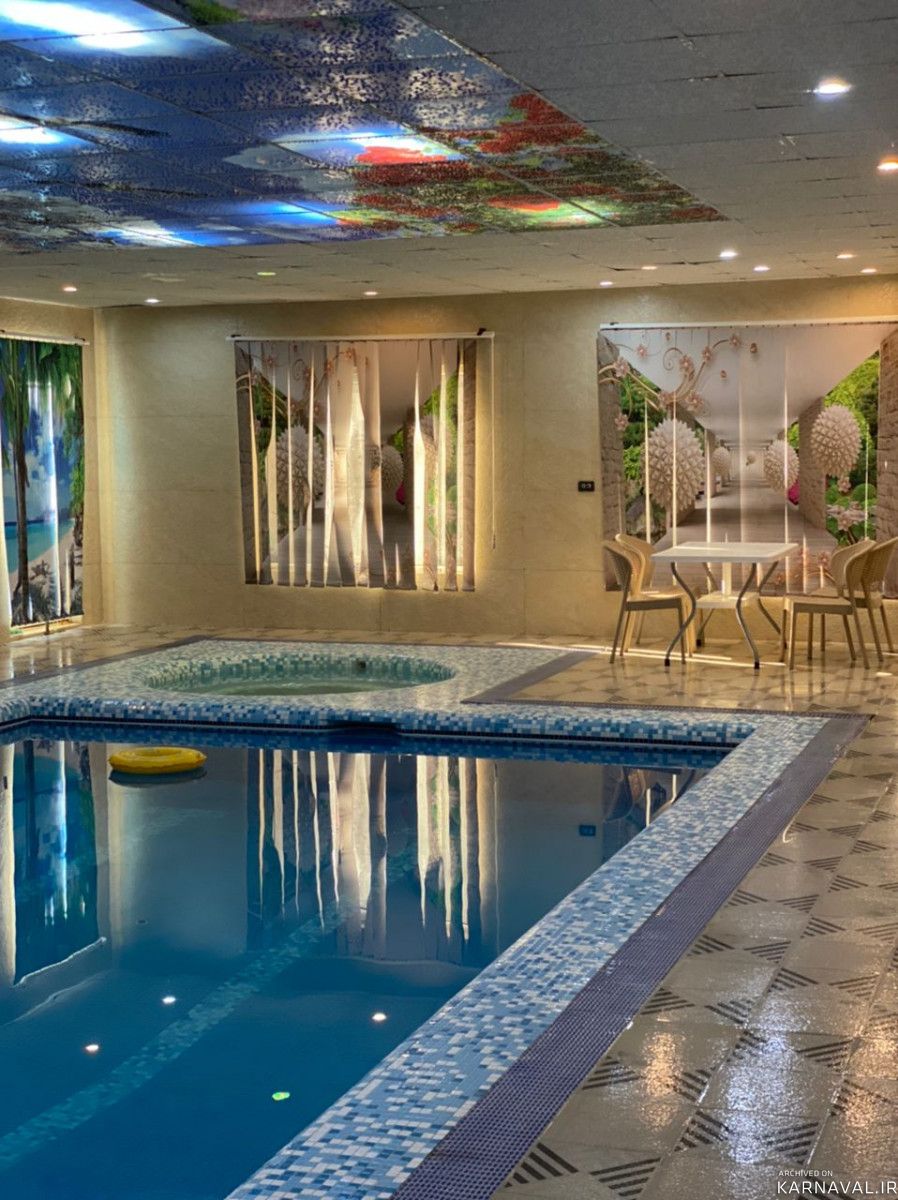 استخرآبگرم سرپوشیده وجکوزی،آلاچیق و آتشکده در حیاط