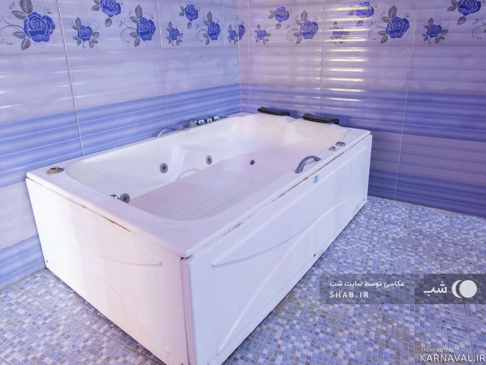 ویلای دو خوابه با استخر سرپوشیده آبگرم و جکوزی