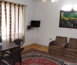 خانه مسافر رونا (یک) خانه مسافر رونا (یک)