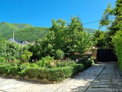 ویلای جنگلی شومینه دار با منظره زیبا ویلای جنگلی شومینه دار با منظره زیبا