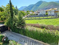 ویلای جنگلی شومینه دار با منظره زیبا ویلای جنگلی شومینه دار با منظره زیبا