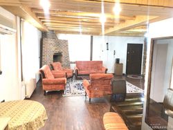 باغ ویلا دربست با امکانات رفاهی و استخر آبگرم باغ ویلا دربست با امکانات رفاهی و استخر آبگرم