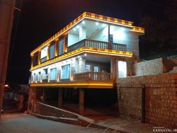 اقامتگاه خانقاه کاریا اقامتگاه خانقاه کاریا