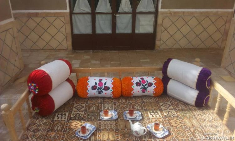 "اقامتگاه سنتی مادربزرگ" اتاق 15متری (3)