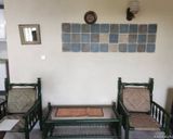 خانه ای در آفتاب و مه و آواز پرندگان خانه ای در آفتاب و مه و آواز پرندگان