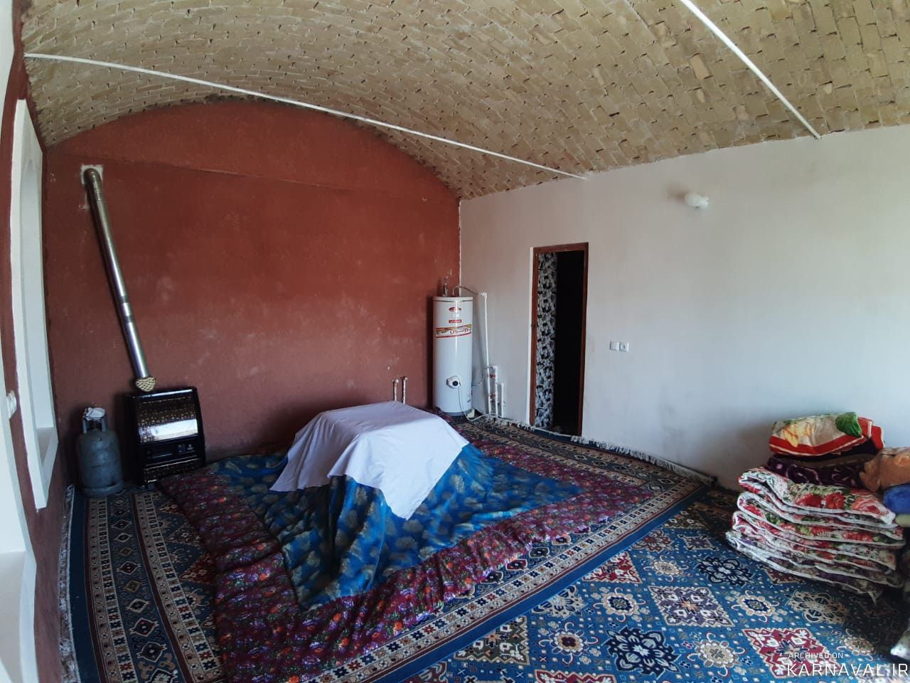 اتاق 28 متری کاروانسرای لیلی و مجنون مرنجاب (1)