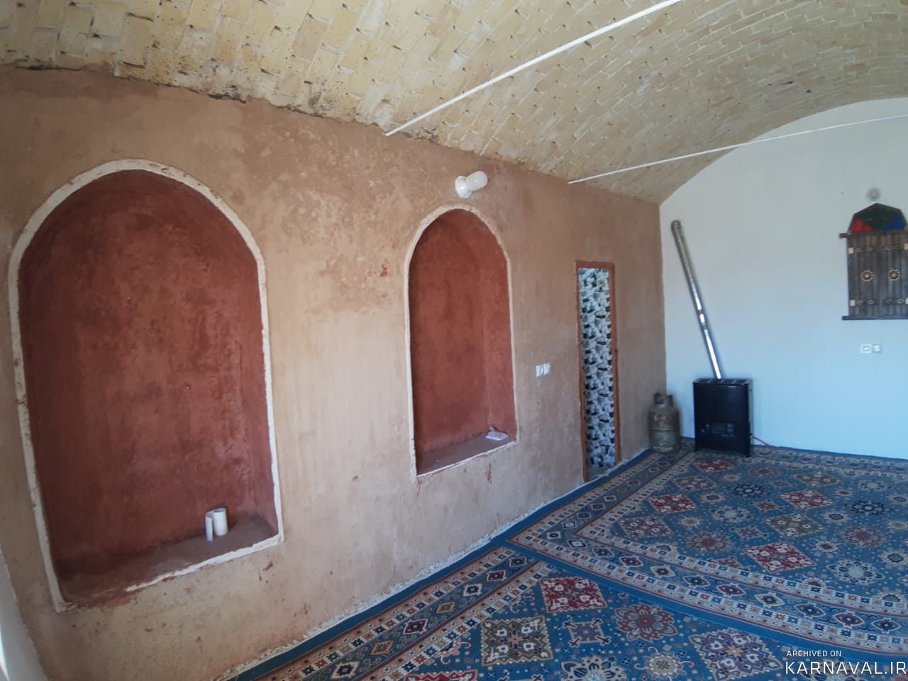 سوئیت 28 متری کاروانسرای لیلی و مجنون مرنجاب (1)