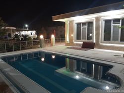 ویلای باغ ناز استخر دار چهارفصل ویلای باغ ناز استخر دار چهارفصل