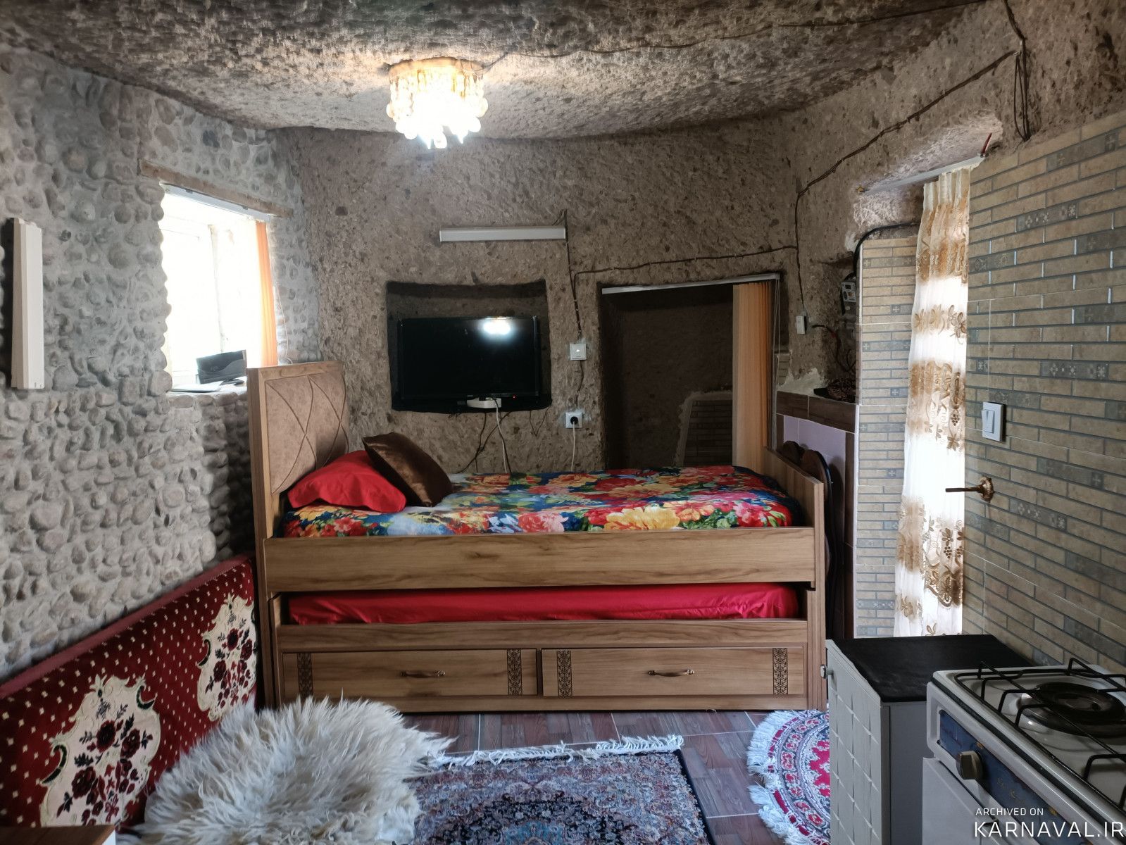 سوئیت صخرهای گونش کندوان سوئیت صخرهای گونش کندوان