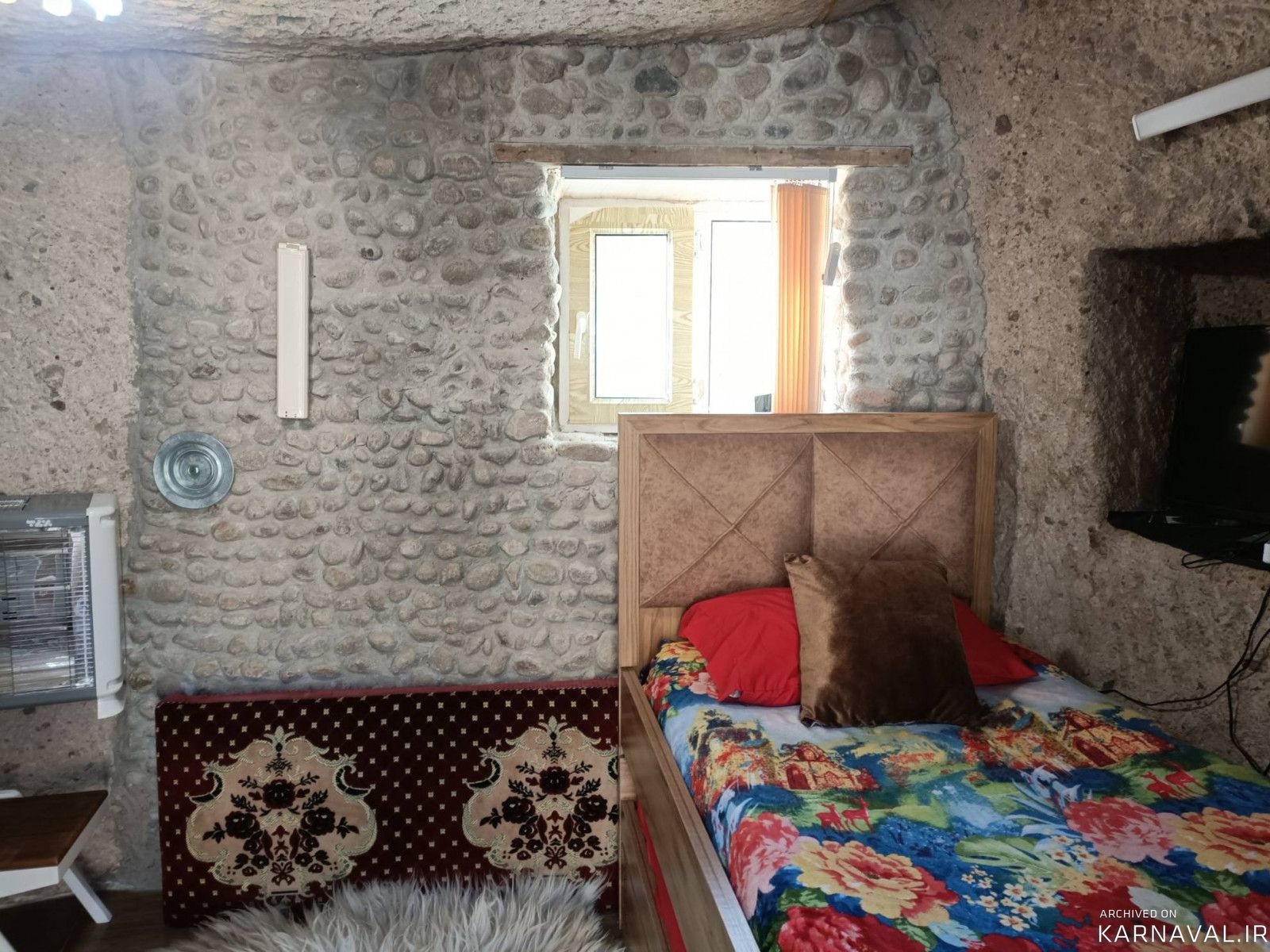 سوئیت صخره‌ای گونش کندوان