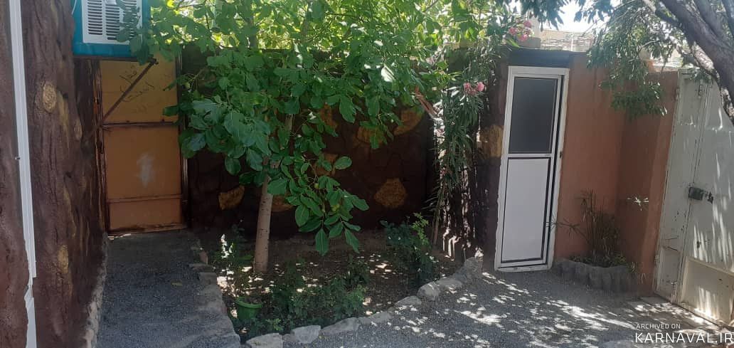 ویلا دوخوابه در حاشیه زاینده‌ رود