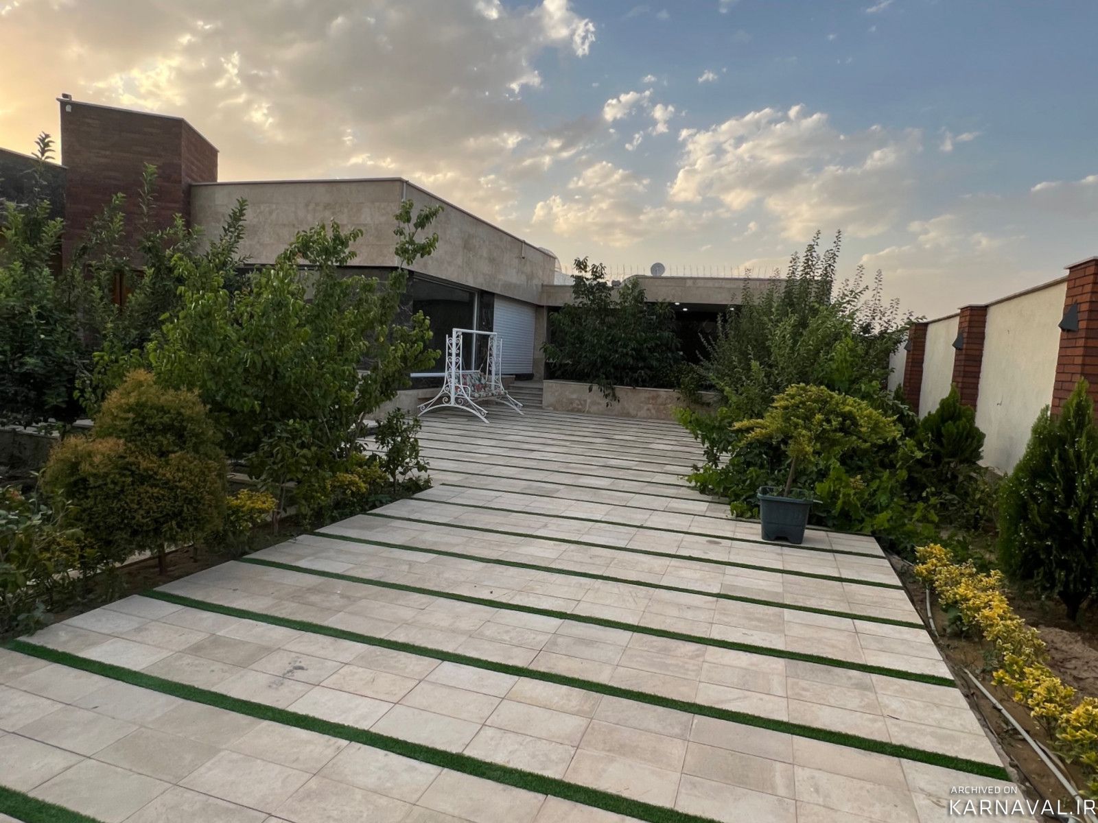 ویلای مدرن اسکای لایت (استخر آبگرم داخل بنا) ویلای مدرن اسکای لایت (استخر آبگرم داخل بنا)
