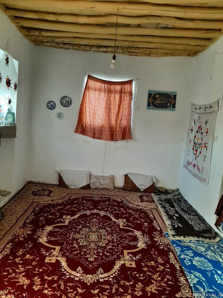 اقامتگاه بومگردی حاج عطا(اتاق شقایق)
