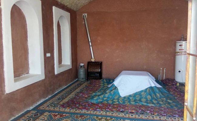 اتاق 28 متری کاروانسرای لیلی و مجنون مرنجاب (1) اتاق 28 متری کاروانسرای لیلی و مجنون مرنجاب (1)