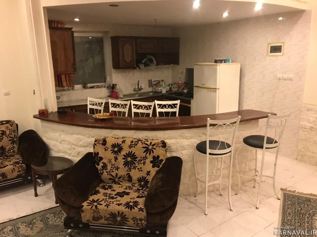 ویلا دوخوابه شهرکی، نیم پیلوت، بنجکول