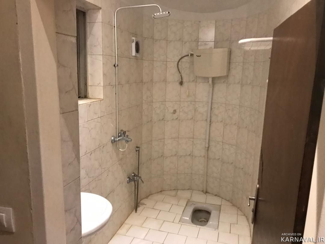 ویلا دوخوابه شهرکی، نیم پیلوت، بنجکول