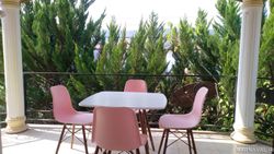 ویلای دوبلکس با امکانات سرگرمی و چشمانداز جنگل ویلای دوبلکس با امکانات سرگرمی و چشمانداز جنگل