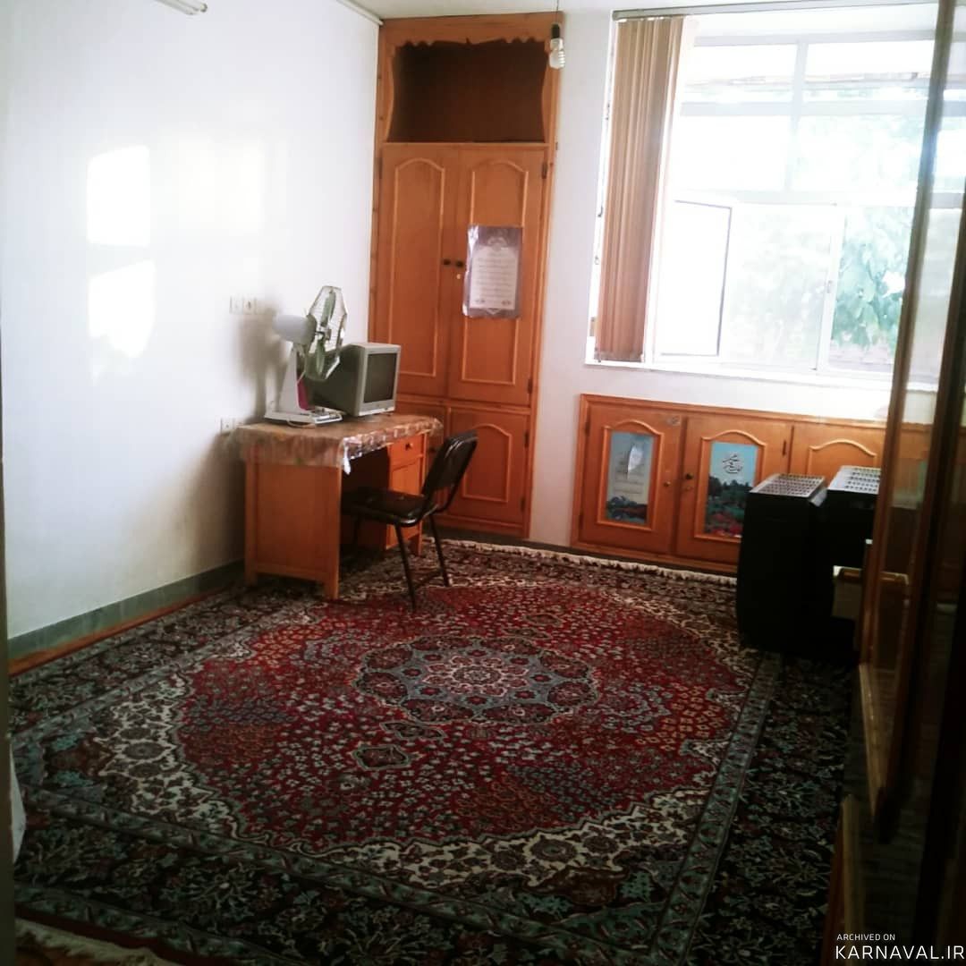 واحد دنج و تمیز حیاطدار واحد دنج و تمیز حیاطدار