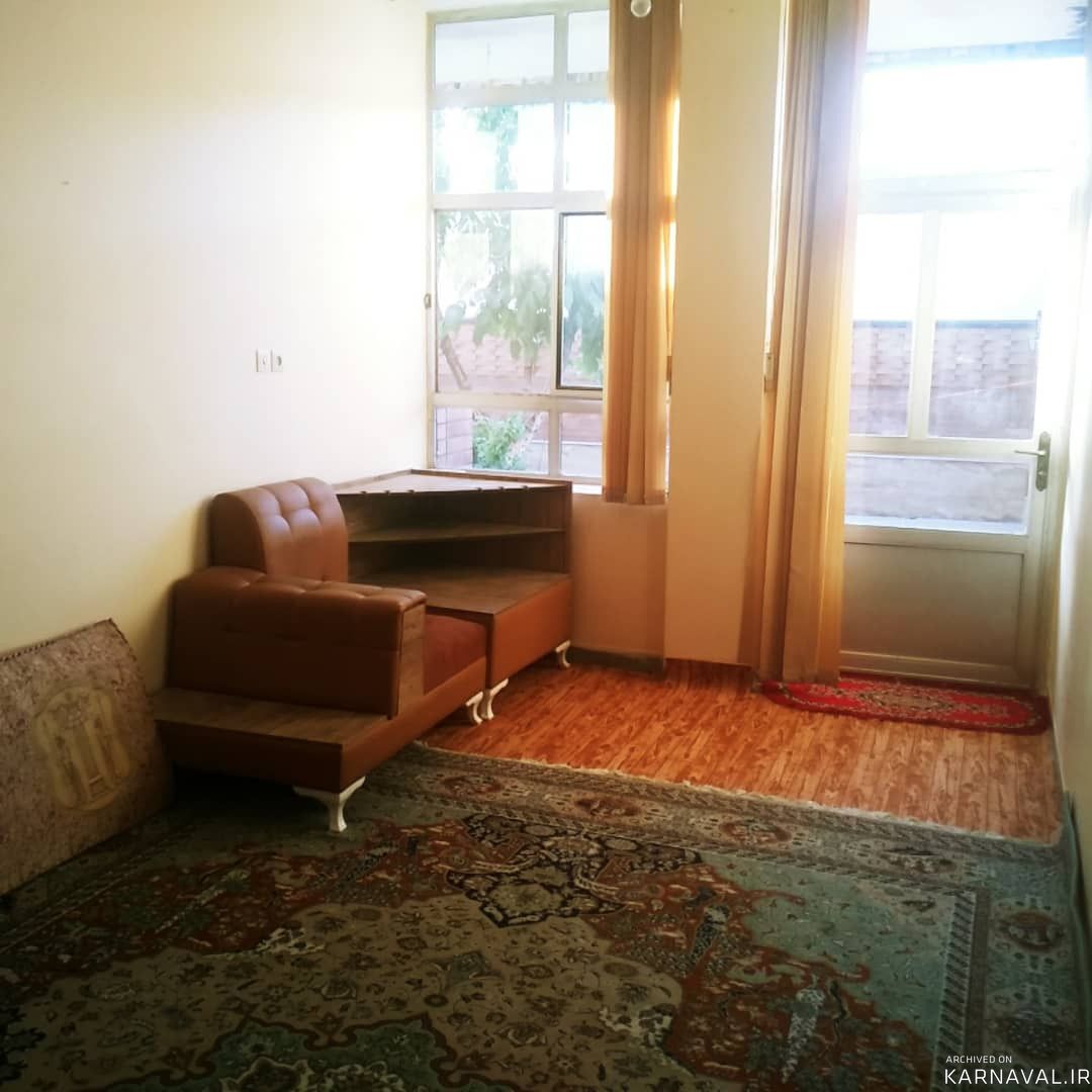 واحد دنج و تمیز حیاطدار واحد دنج و تمیز حیاطدار