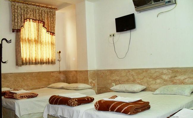 سوئیت پنج تخته در مهمانپذیر فراز، کد 104 سوئیت پنج تخته در مهمانپذیر فراز، کد 104