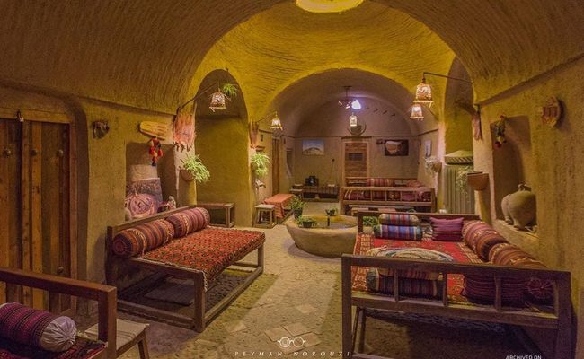 بومگردی بوم قلعه آریز اتاق (3) نفره بومگردی بوم قلعه آریز اتاق (3) نفره